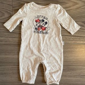 Baby Gap oatmeal one piece Sz 0-3 months good condition